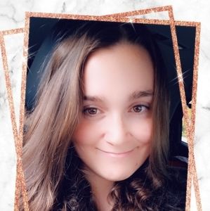 Meet your Posher, Hailey